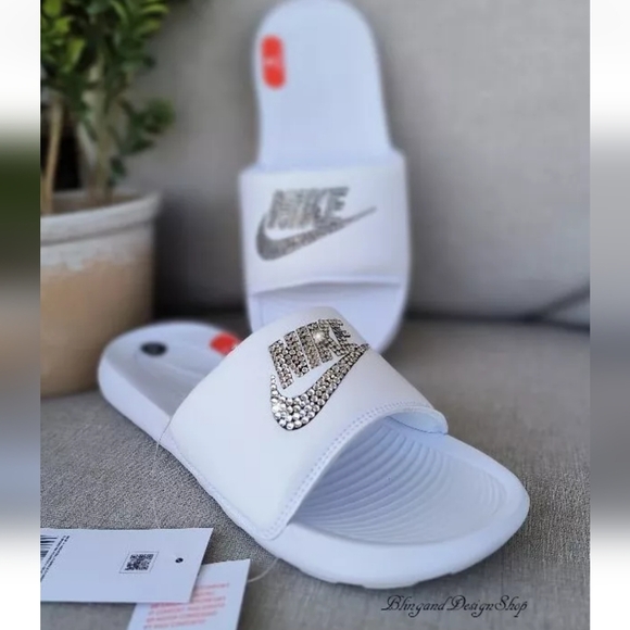 Nike Victori One Slide Sandals Custom with Swarovski Crystal Rhinestones Bling - Picture 3 of 8